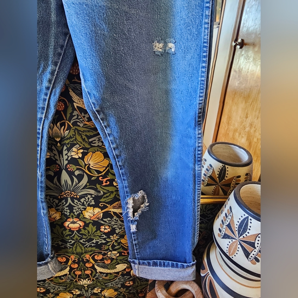 VINTAGE Wrangler 90's Distressed Jeans - Picture 5 of 8